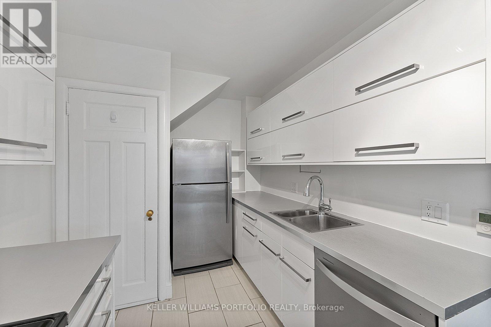 145 Glengrove Avenue W, Toronto, Ontario  M4R 1P1 - Photo 20 - C12827106