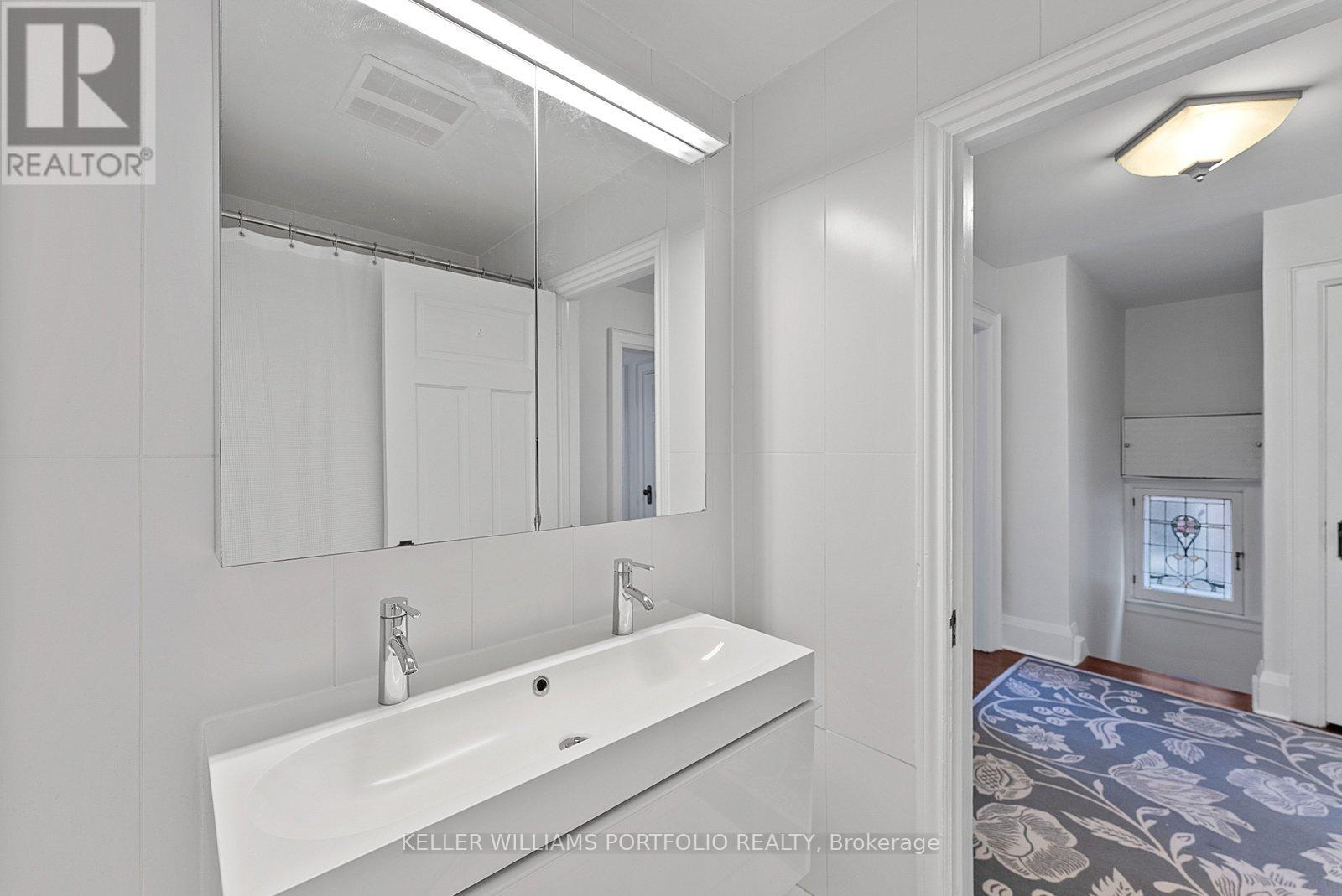 145 Glengrove Avenue W, Toronto, Ontario  M4R 1P1 - Photo 37 - C12827106