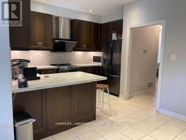 29 Borjana Boulevard, Vaughan, Ontario  L4J 0E7 - Photo 10 - N12865064