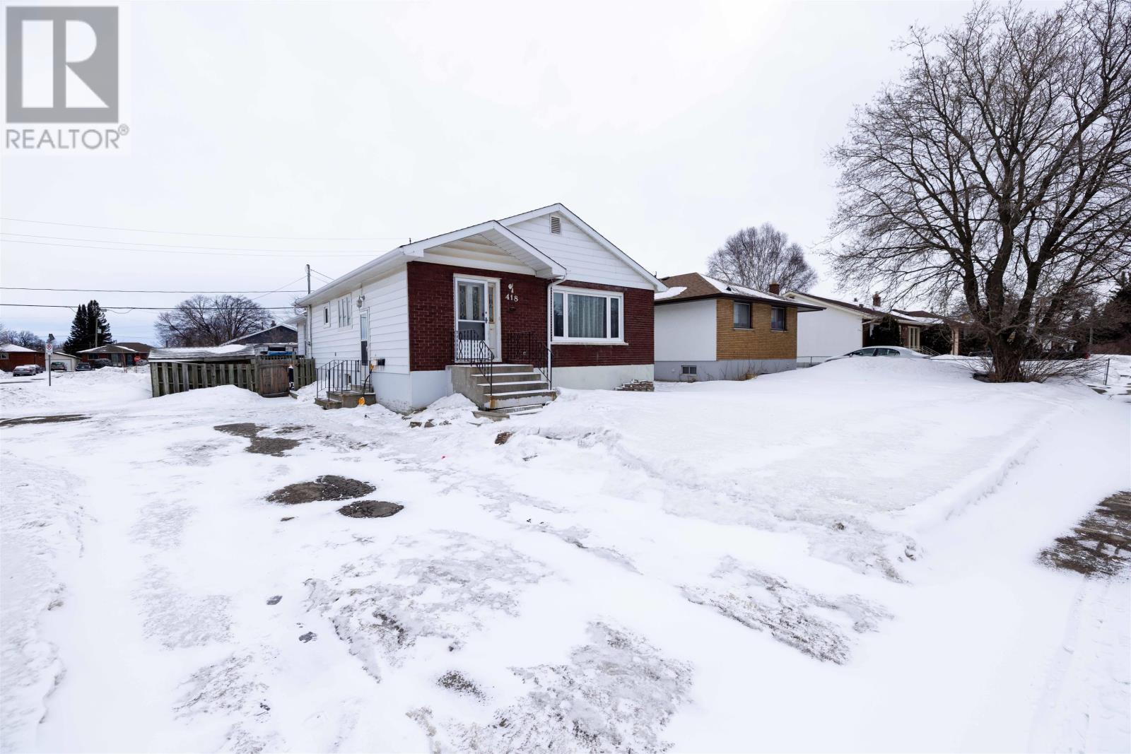 418 Edward St N, Thunder Bay, Ontario  P7C 4P4 - Photo 4 - TB2600466