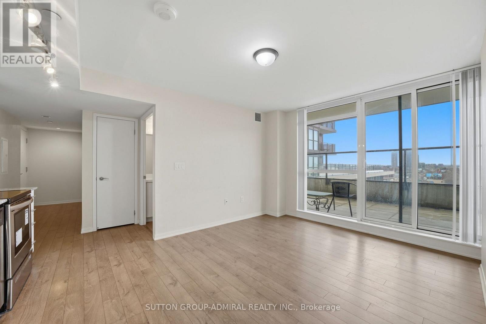 908 - 3091 Dufferin Street, Toronto, Ontario  M6A 0C4 - Photo 7 - W12828358