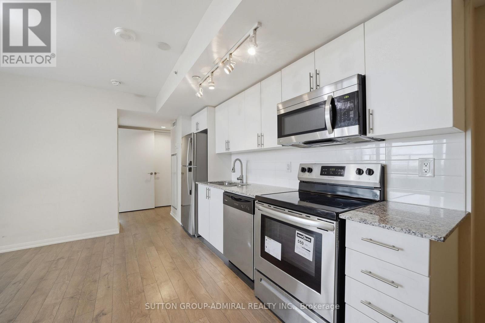 908 - 3091 Dufferin Street, Toronto, Ontario  M6A 0C4 - Photo 8 - W12828358