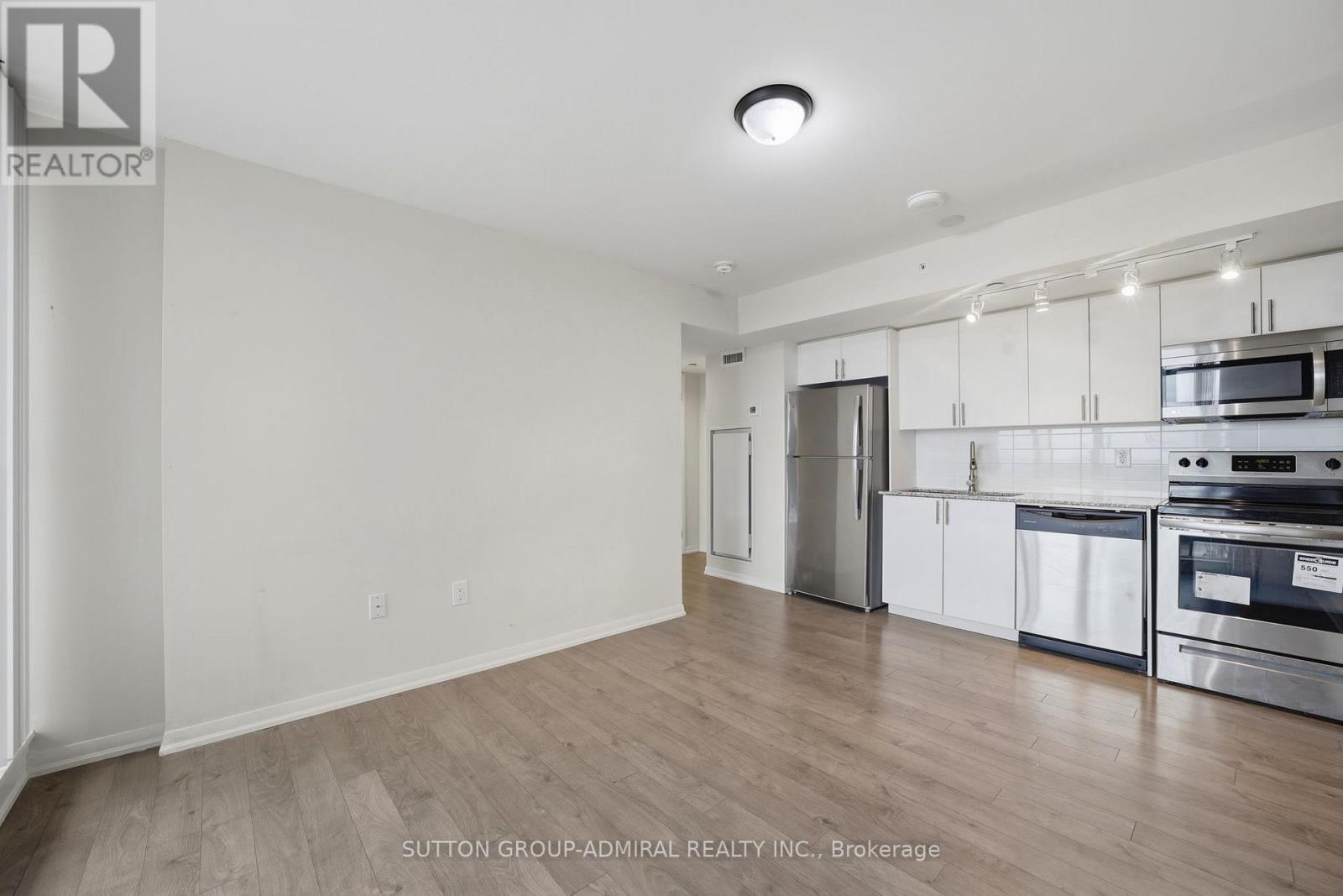 908 - 3091 Dufferin Street, Toronto, Ontario  M6A 0C4 - Photo 6 - W12828358