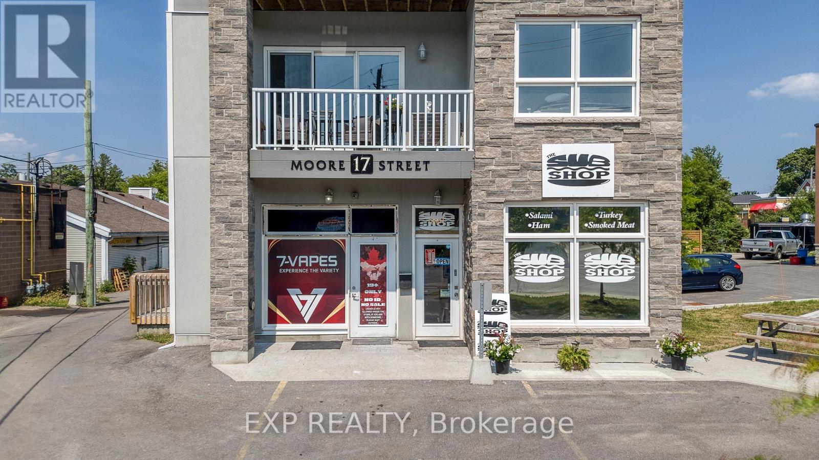 17 Moore Street, Carleton Place, Ontario  K7C 2R4 - Photo 3 - X12295393