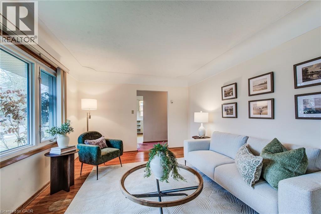 25 Dietz Avenue S, Waterloo, Ontario  N2L 2J7 - Photo 6 - 40812914