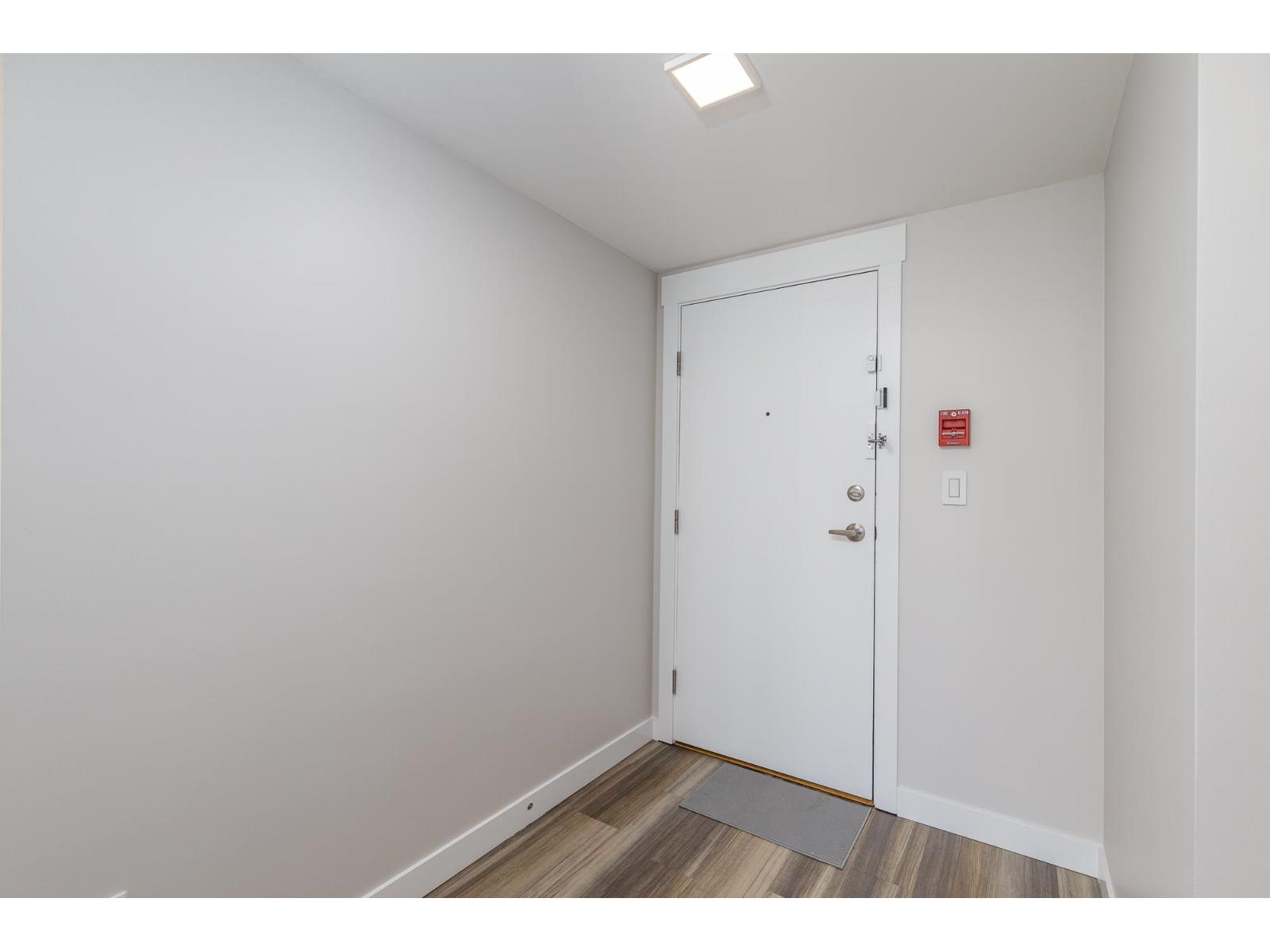 1603 10777 University Drive, Surrey, British Columbia V3T 0E6 - Photo 11 - R3084170