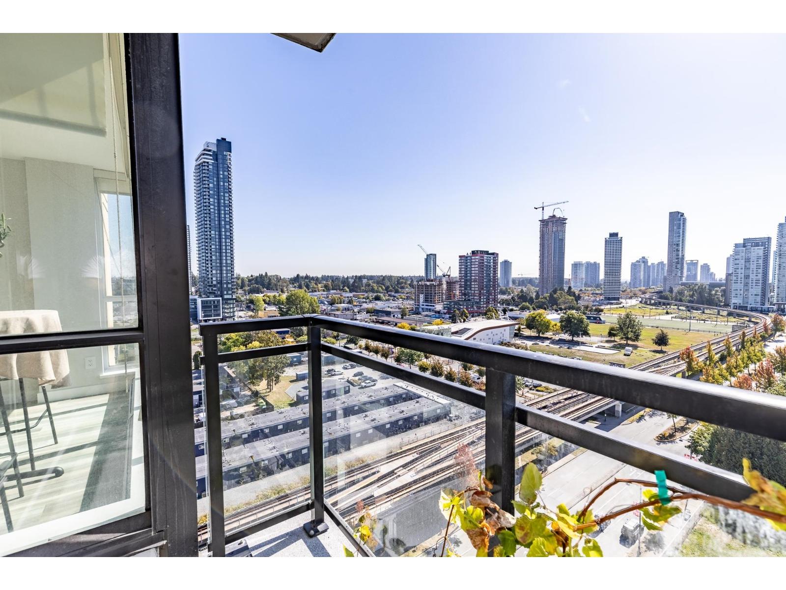 1603 10777 University Drive, Surrey, British Columbia V3T 0E6 - Photo 14 - R3084170