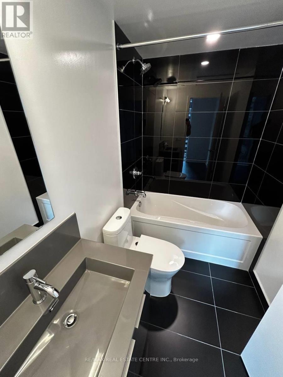 1503 - 238 Simcoe Street, Toronto, Ontario  M5T 0E2 - Photo 15 - C12893268