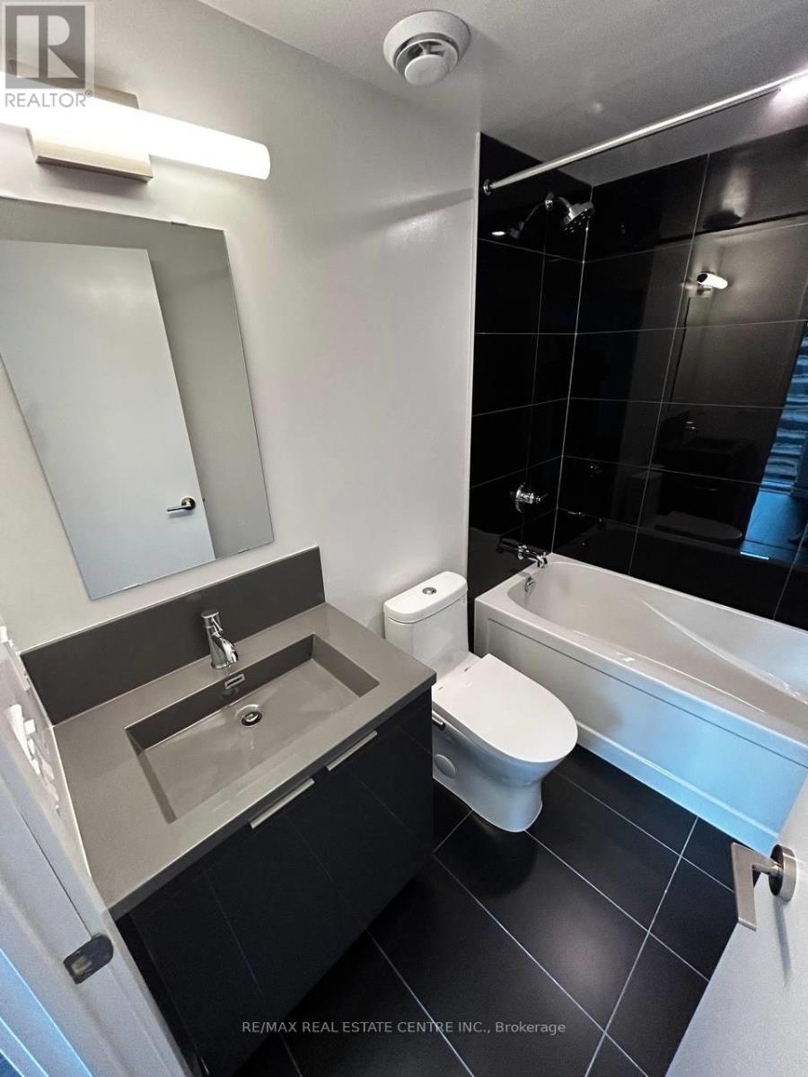 1503 - 238 Simcoe Street, Toronto, Ontario  M5T 0E2 - Photo 16 - C12893268