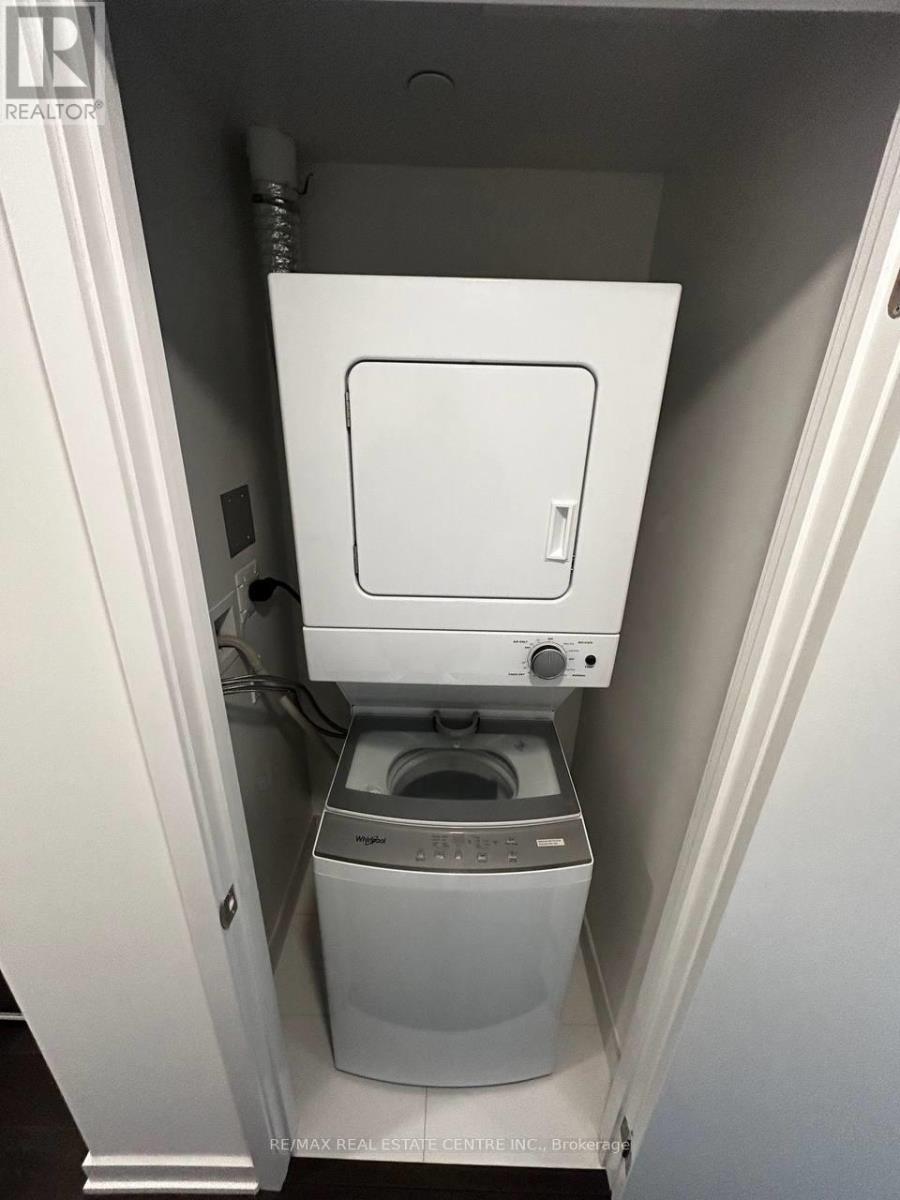 1503 - 238 Simcoe Street, Toronto, Ontario  M5T 0E2 - Photo 6 - C12893268