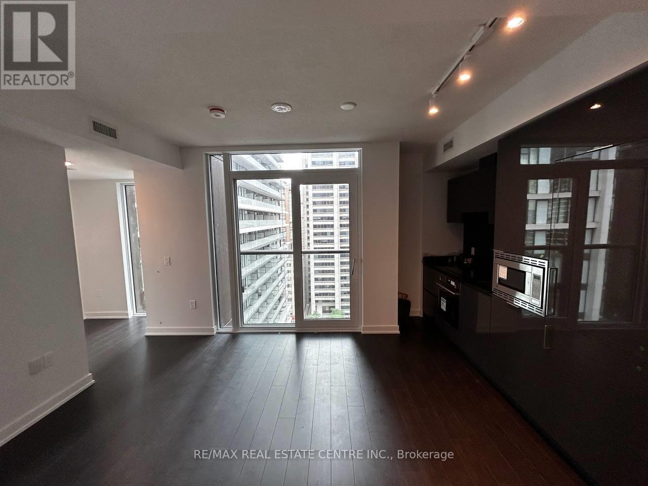 1503 - 238 Simcoe Street, Toronto, Ontario  M5T 0E2 - Photo 7 - C12893268