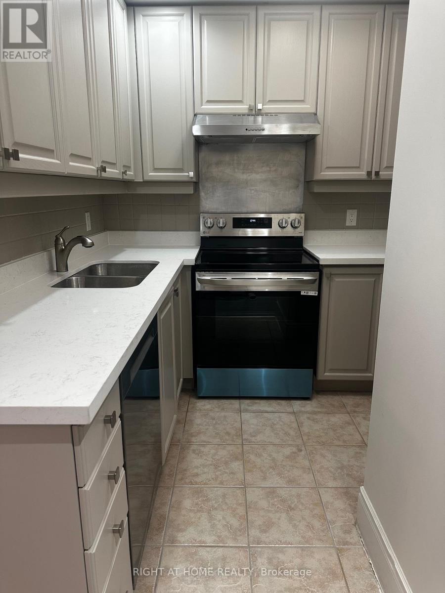 2515 - 15 Northtown Way, Toronto, Ontario  M2N 7A2 - Photo 3 - C12893282