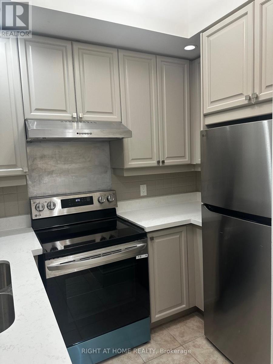 2515 - 15 Northtown Way, Toronto, Ontario  M2N 7A2 - Photo 4 - C12893282