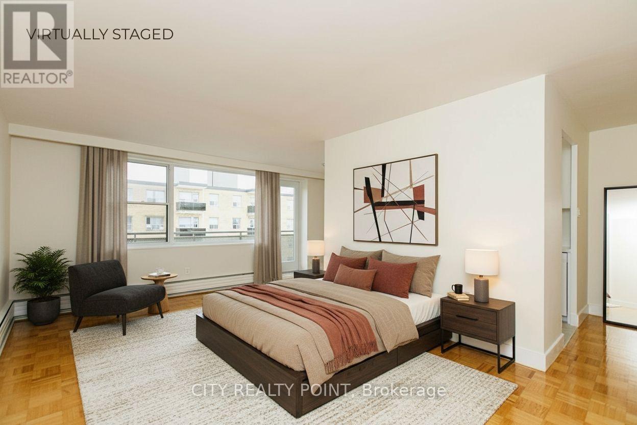 502 - 2 Grandstand Place, Toronto, Ontario  M4H 1E2 - Photo 2 - C12893306