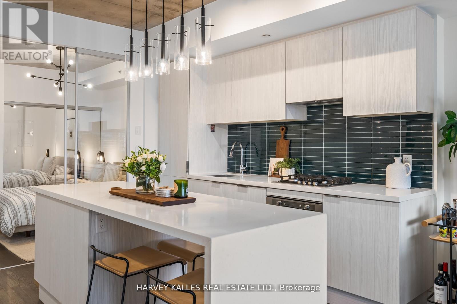 318 - 109 Ossington Avenue, Toronto, Ontario  M6J 0G1 - Photo 7 - C12893332