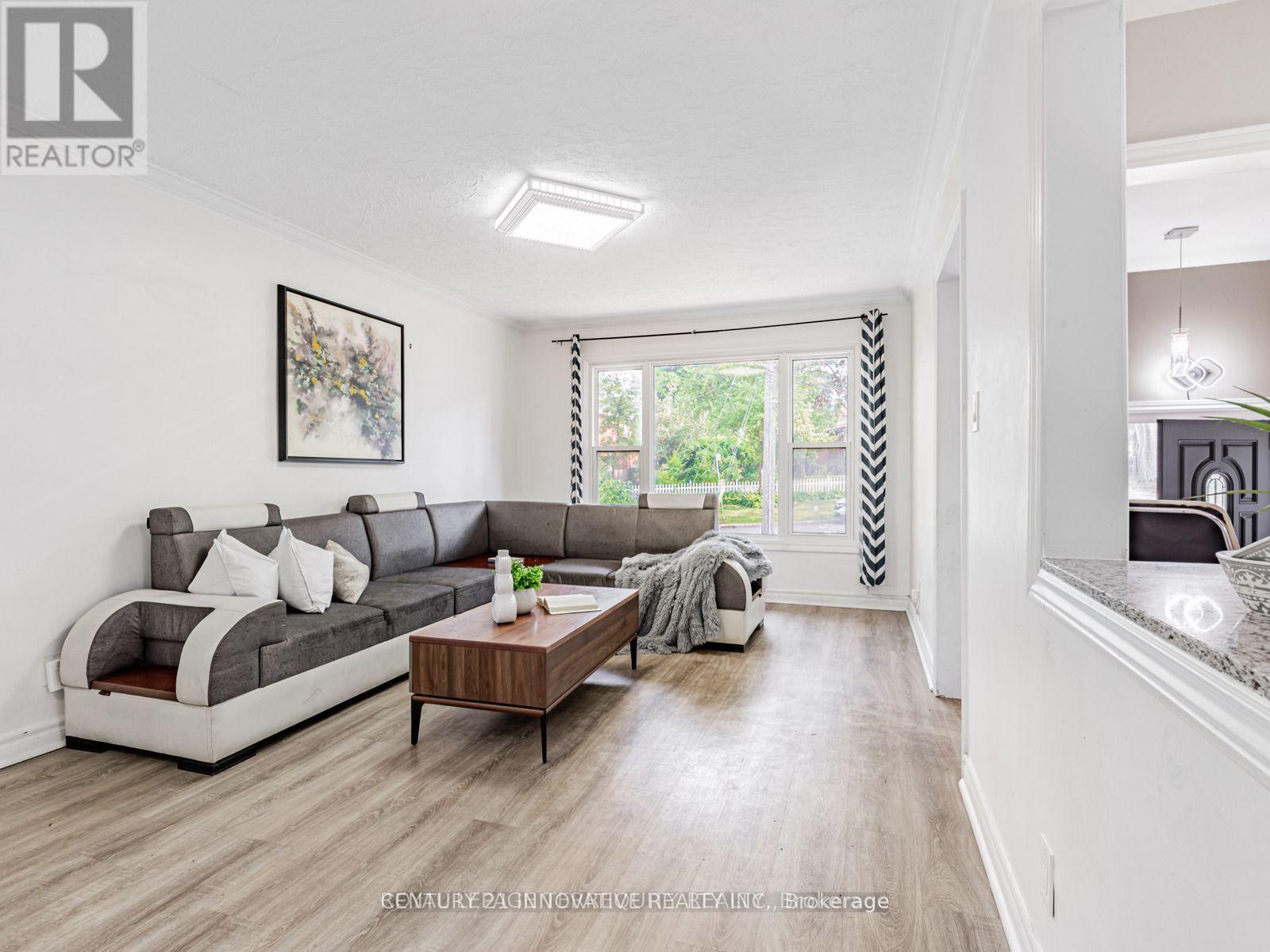 64 Dale Avenue, Toronto, Ontario  M4W 1K8 - Photo 11 - C12893380