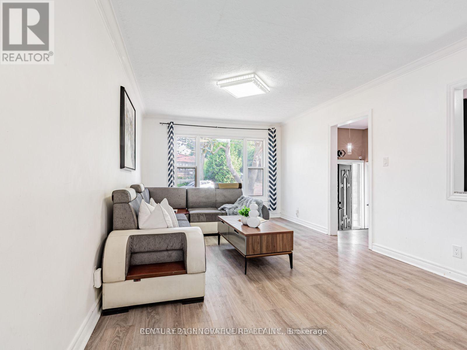 64 Dale Avenue, Toronto, Ontario  M4W 1K8 - Photo 12 - C12893380