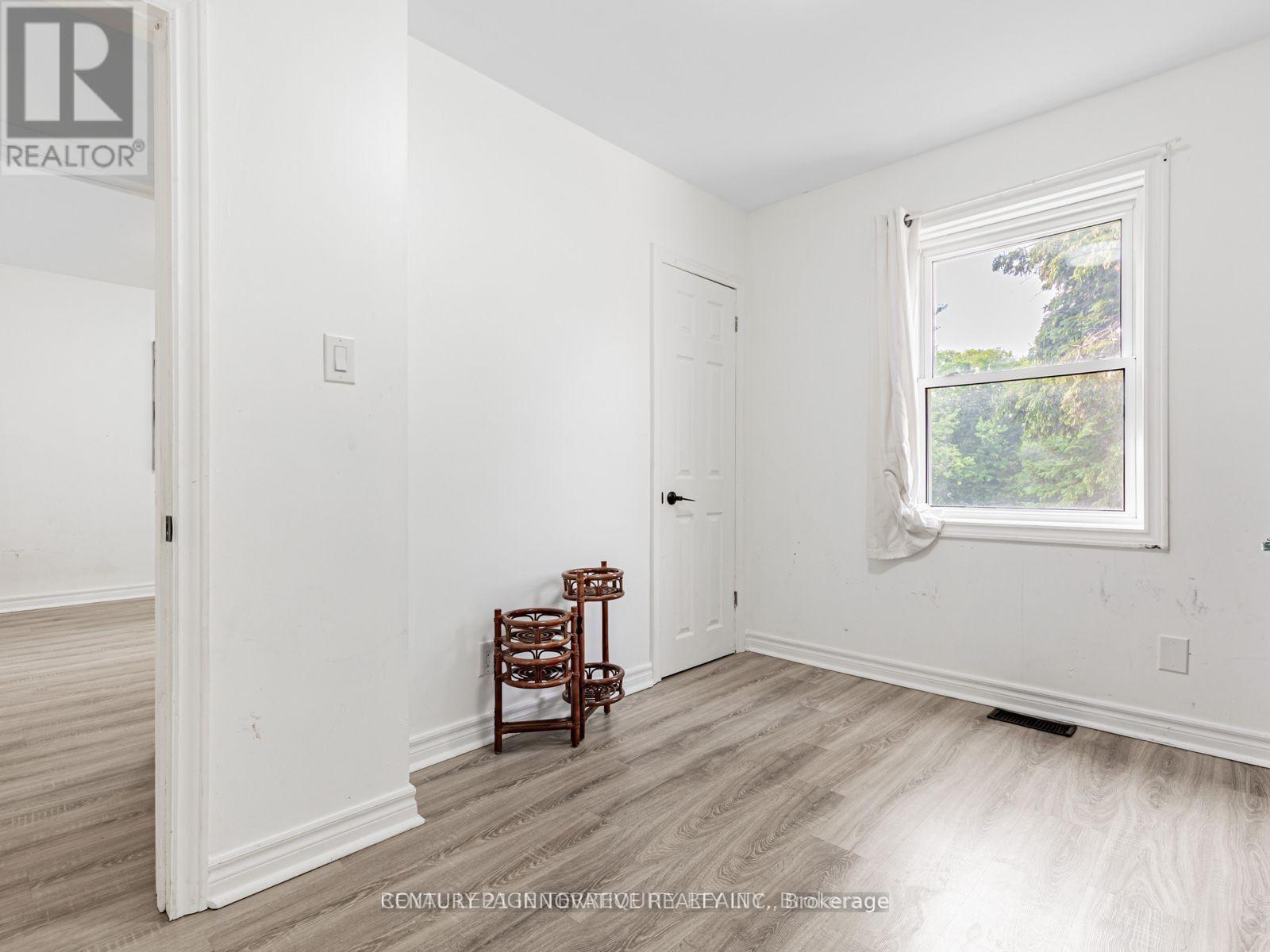 64 Dale Avenue, Toronto, Ontario  M4W 1K8 - Photo 26 - C12893380