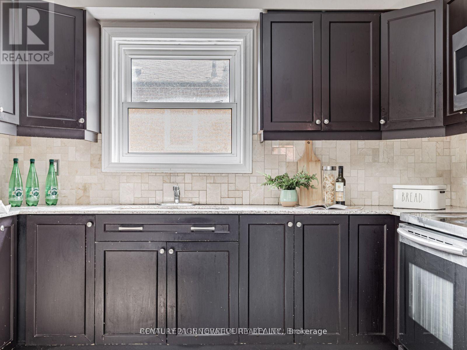 64 Dale Avenue, Toronto, Ontario  M4W 1K8 - Photo 7 - C12893380