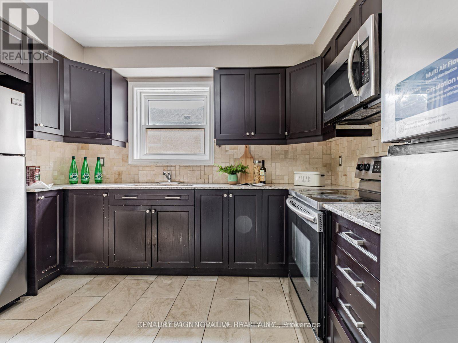 64 Dale Avenue, Toronto, Ontario  M4W 1K8 - Photo 8 - C12893380