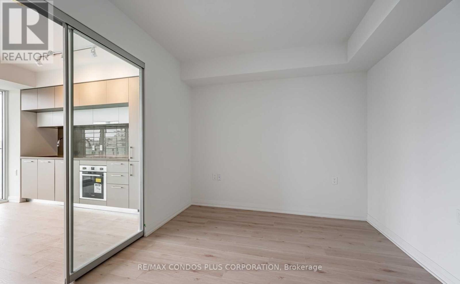 1406 - 99 Foxbar Road, Toronto, Ontario  M4V 0B2 - Photo 7 - C12893404