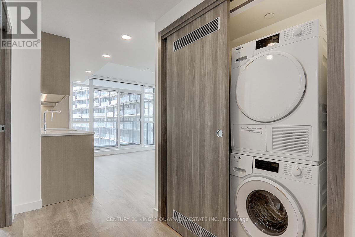 2111 - 38 Widmer Street, Toronto, Ontario  M5V 0P7 - Photo 3 - C12893416