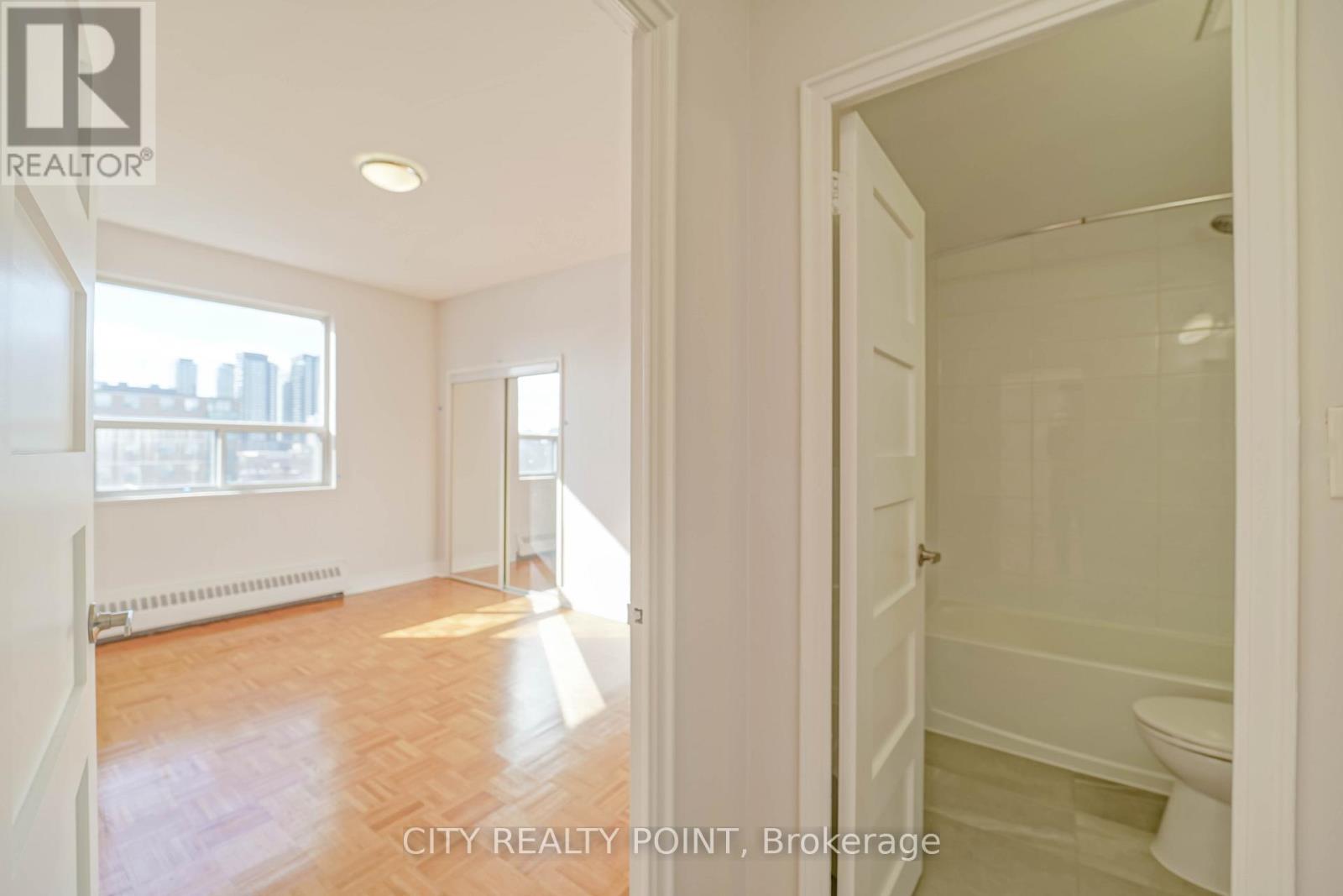 201 - 490 Eglinton Avenue E, Toronto, Ontario  M4P 1M4 - Photo 8 - C12893434