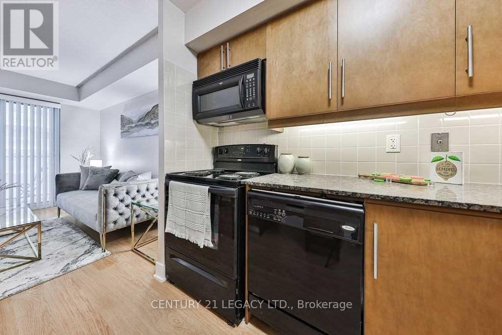 902 - 20 Blue Jays Way, Toronto, Ontario  M5V 3W6 - Photo 10 - C12893438