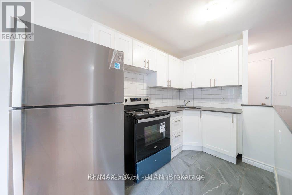 207 - 77 Erskine Avenue, Toronto, Ontario  M4P 1Y5 - Photo 6 - C12893464