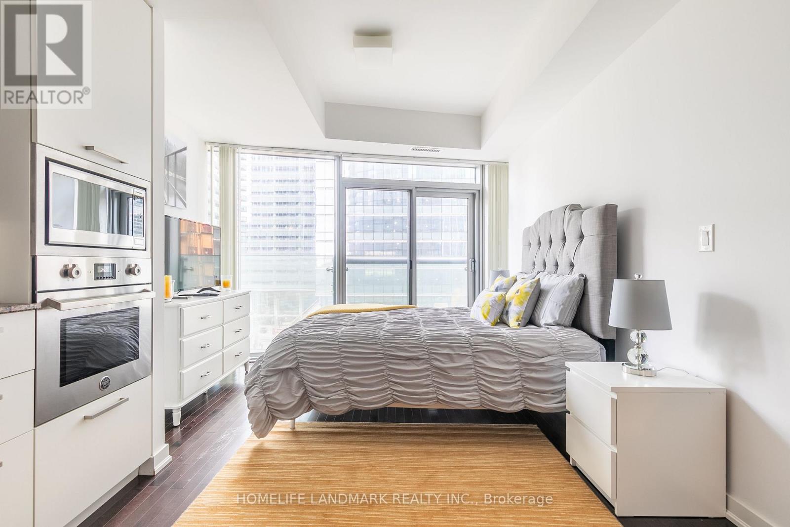 508 - 12 YORK STREET, Toronto, Ontario