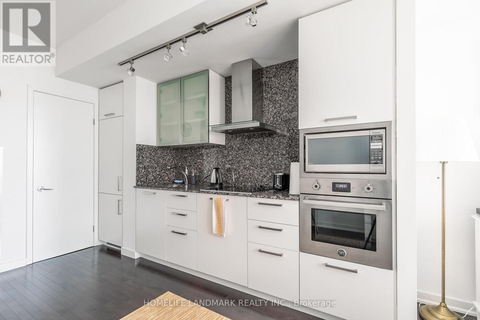 508 - 12 York Street, Toronto, Ontario  M5J 2Z2 - Photo 7 - C12893466