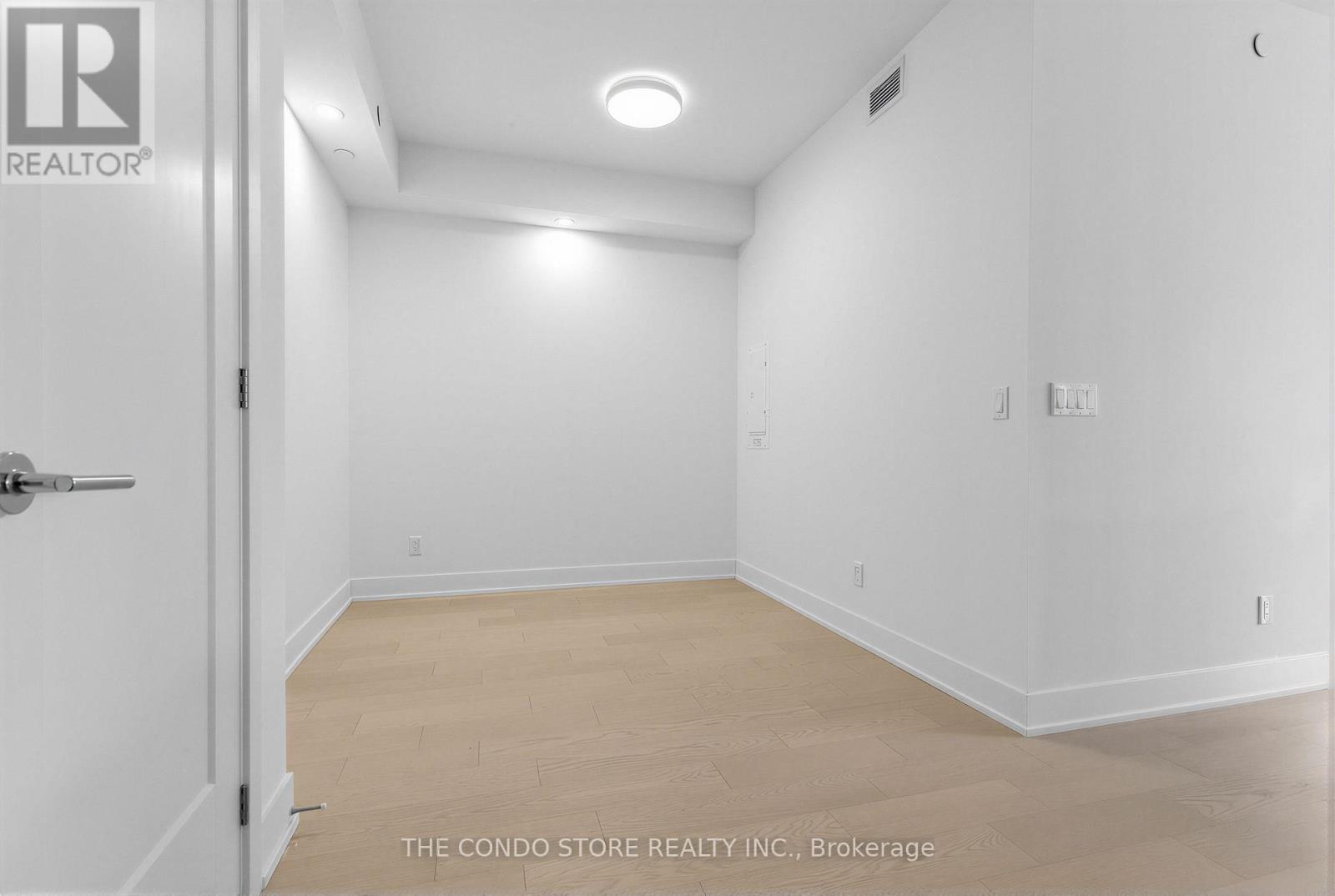 408 - 8 Manor Road W, Toronto, Ontario  M4S 0E6 - Photo 6 - C12745846