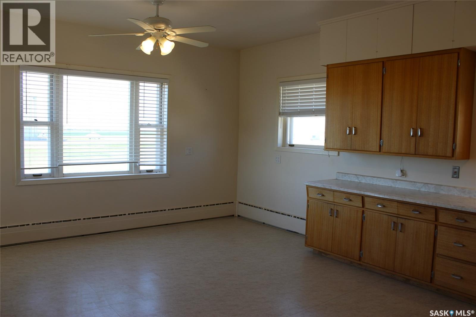 Gravelbourg Acreage, Gravelbourg Rm No. 104, Saskatchewan  S0H 1X0 - Photo 9 - SK030679