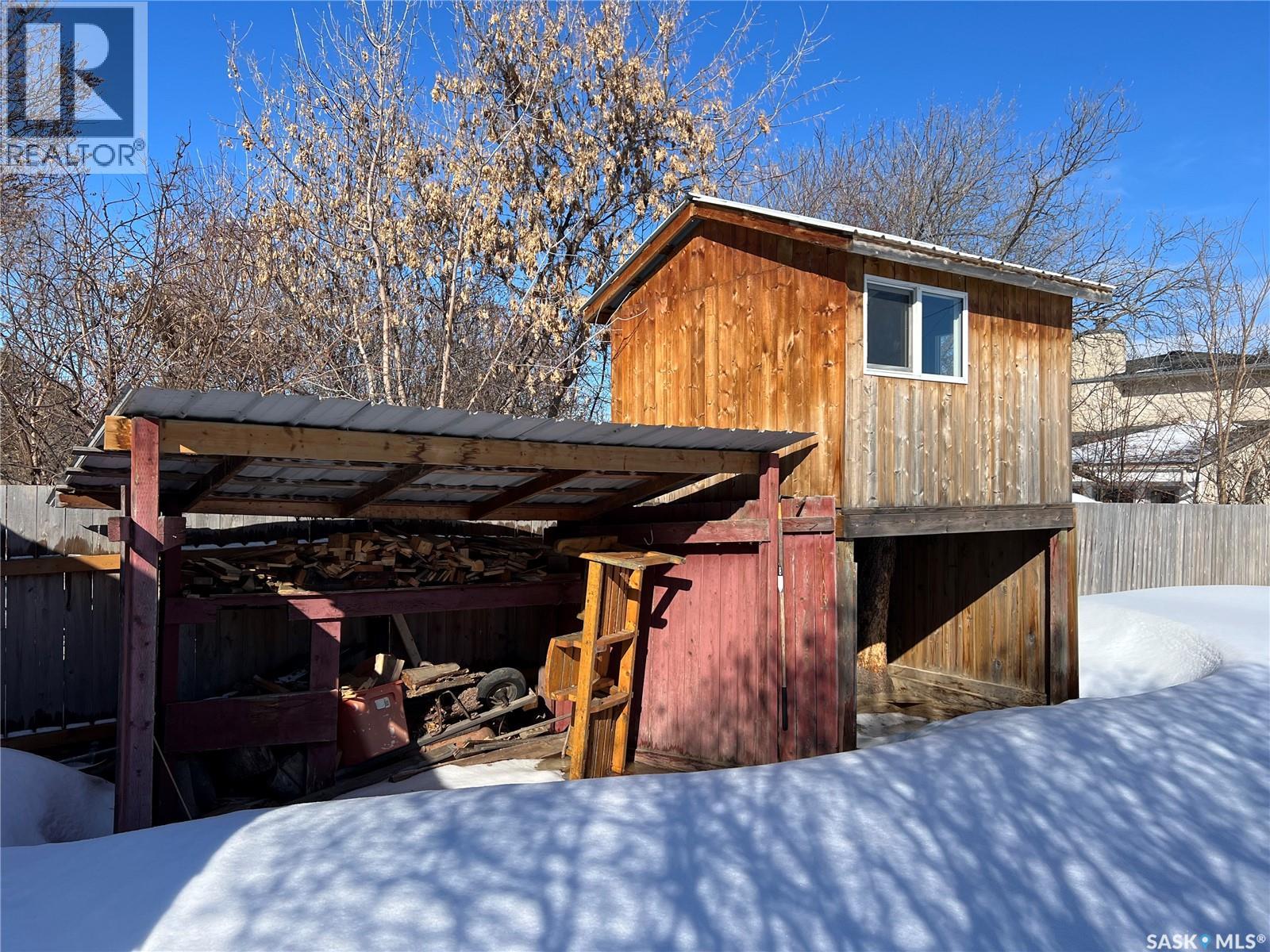 204 9th Avenue E, Meadow Lake, Saskatchewan  S9X 1G3 - Photo 28 - SK030636