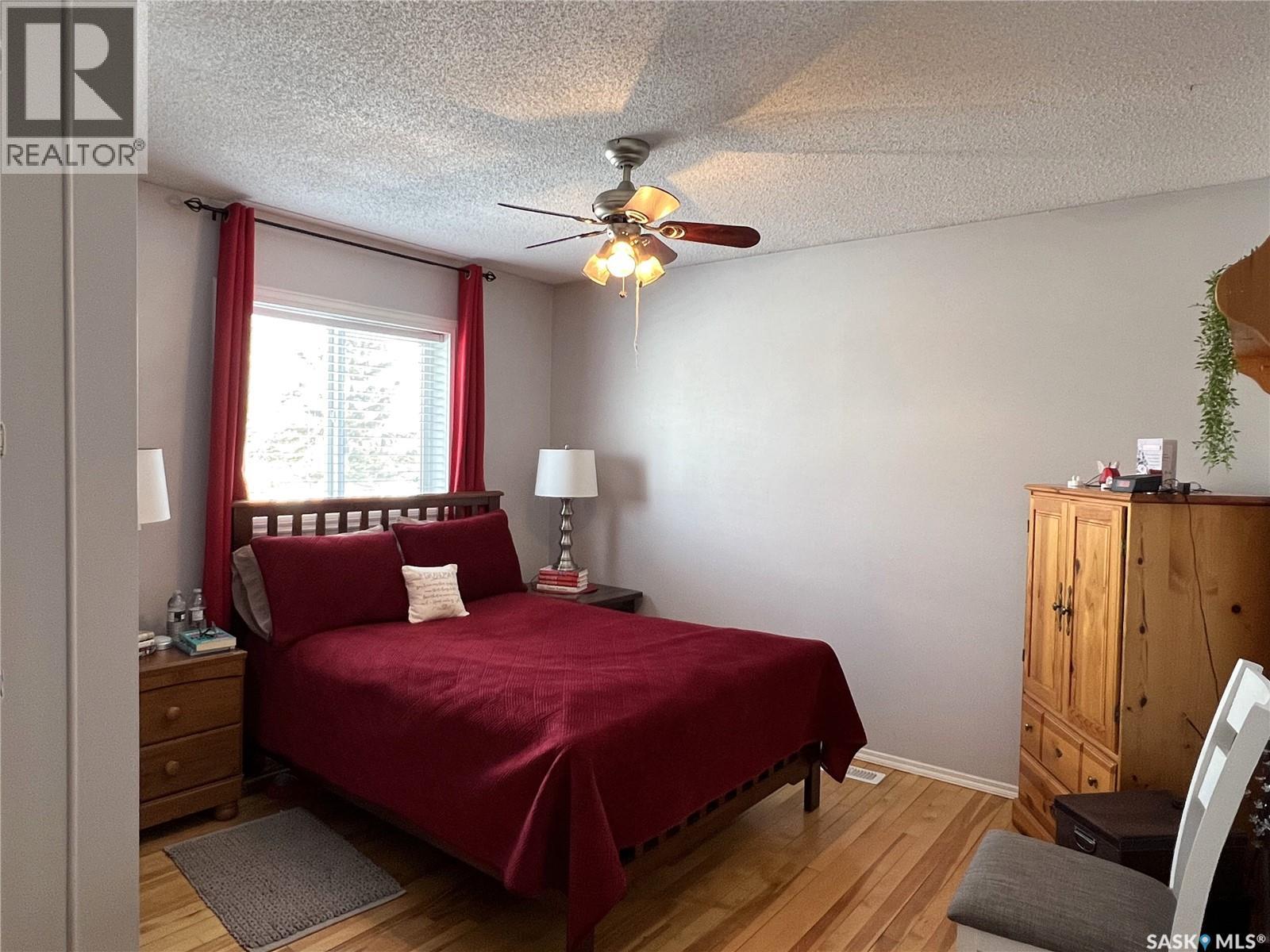 204 9th Avenue E, Meadow Lake, Saskatchewan  S9X 1G3 - Photo 9 - SK030636