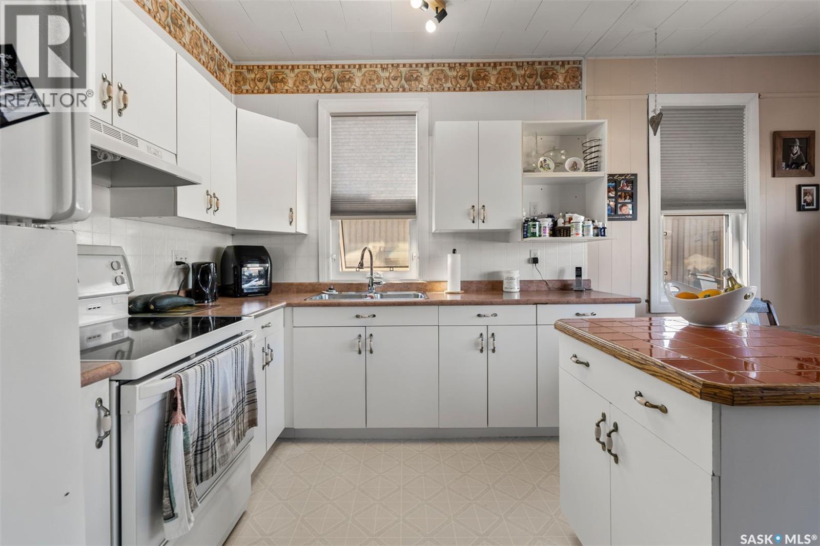 103 Main Street, Watrous, Saskatchewan  S0K 4T0 - Photo 16 - SK030585