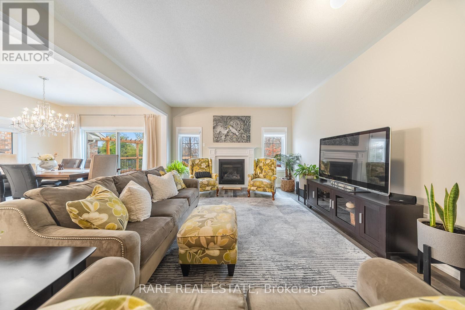 1767 Emberton Way, Innisfil, Ontario  L9S 0N4 - Photo 7 - N12893336