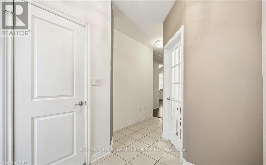 146 Beaconsfield Drive, Vaughan, Ontario  L4H 4L7 - Photo 4 - N12893340