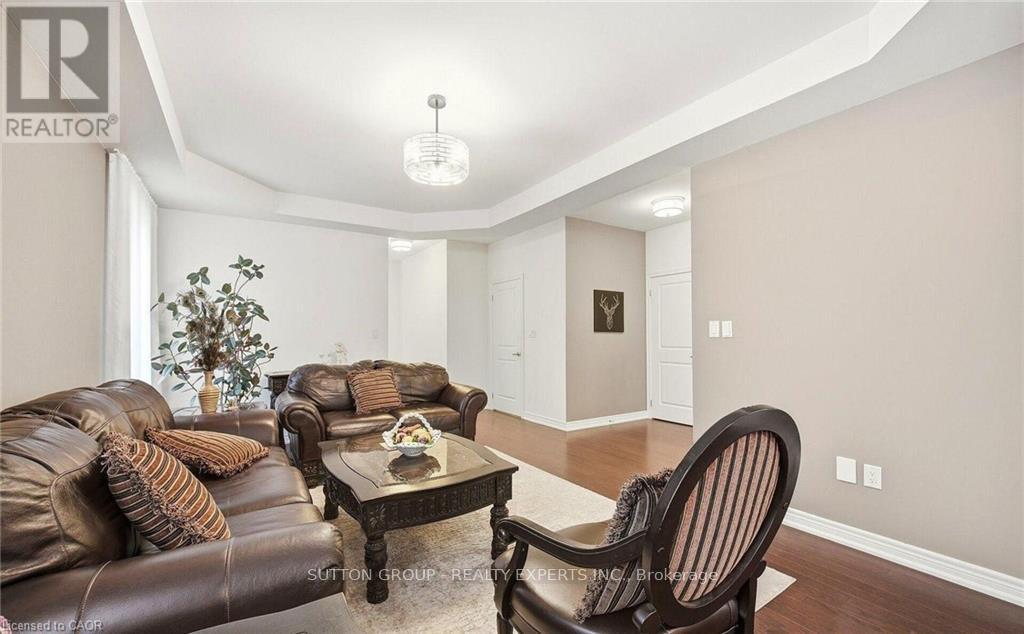 146 Beaconsfield Drive, Vaughan, Ontario  L4H 4L7 - Photo 8 - N12893340