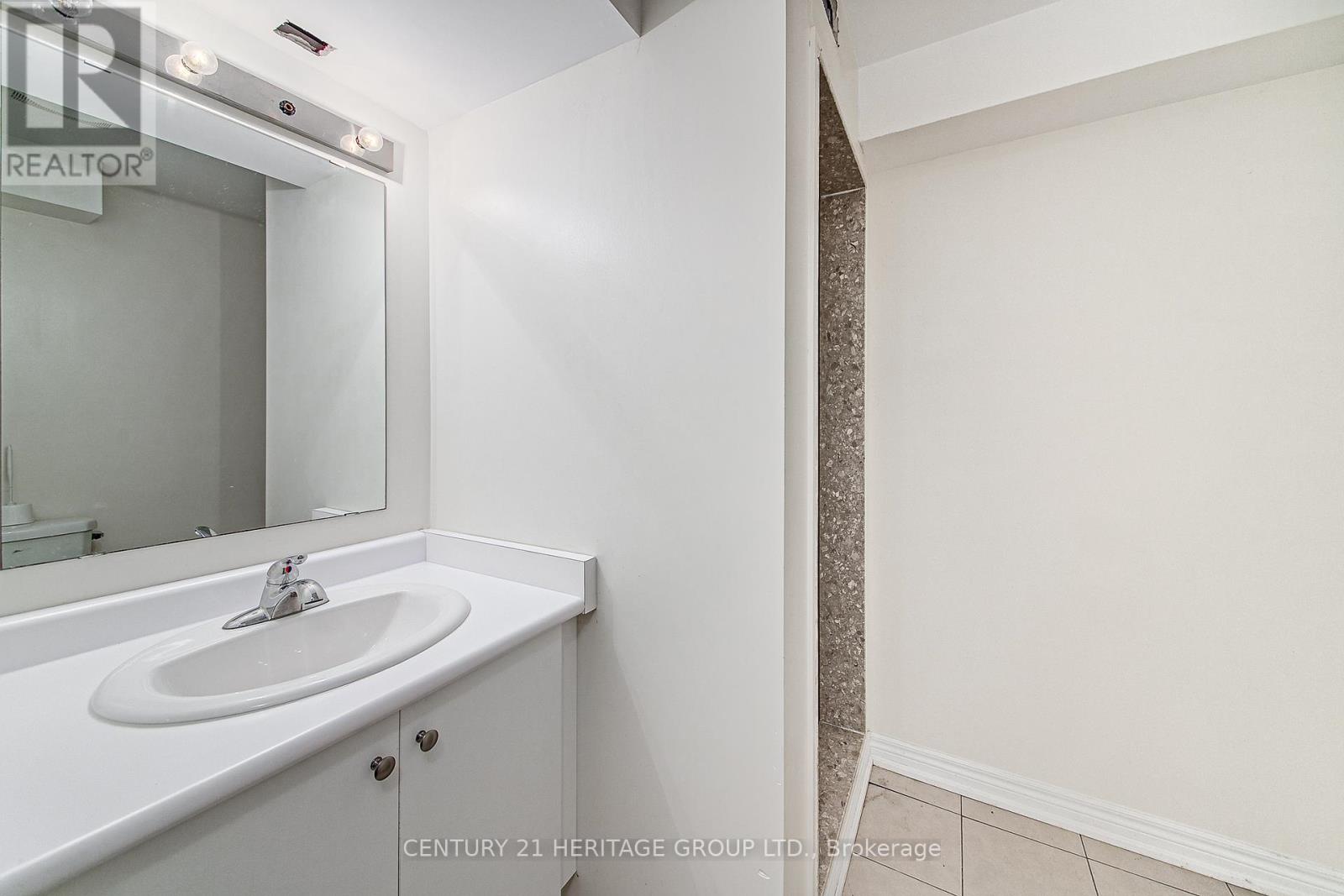 1281 Bardeau Street, Innisfil, Ontario  L0L 1W0 - Photo 23 - N12893368