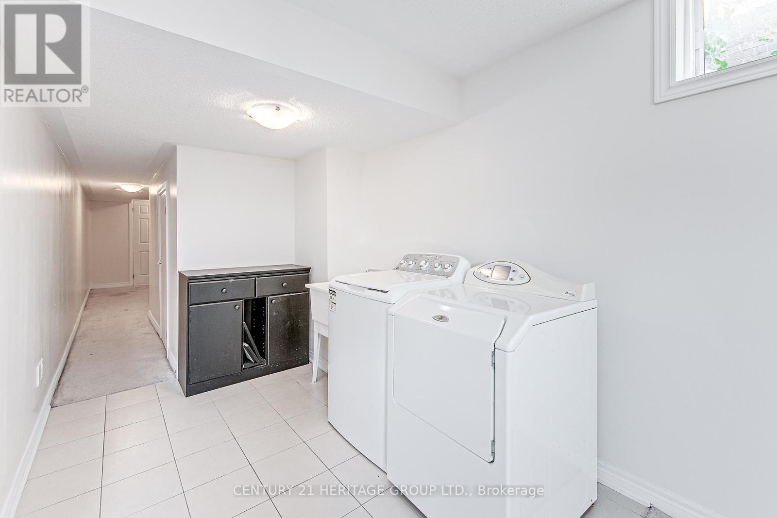 1281 Bardeau Street, Innisfil, Ontario  L0L 1W0 - Photo 25 - N12893368