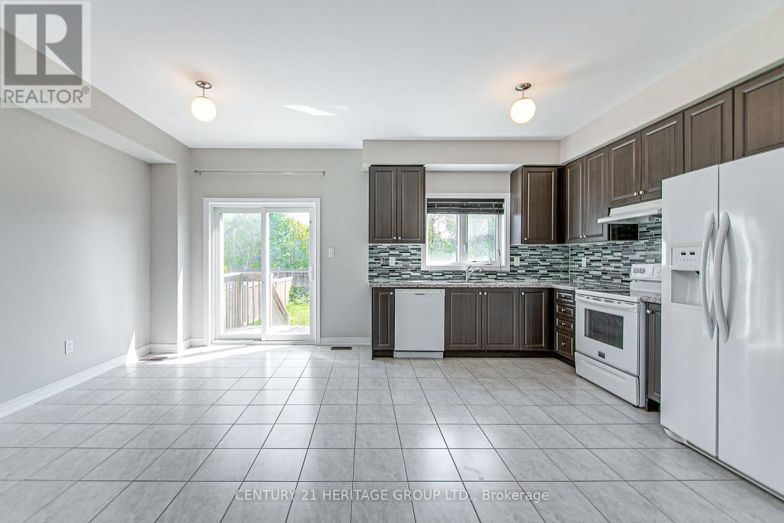 1281 Bardeau Street, Innisfil, Ontario  L0L 1W0 - Photo 7 - N12893368