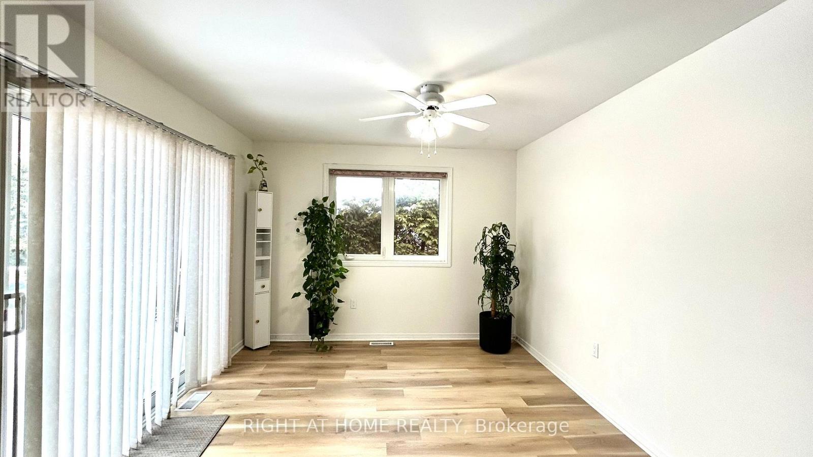 48 Johnson Street, Orillia, Ontario  L3V 7R9 - Photo 11 - S12893312