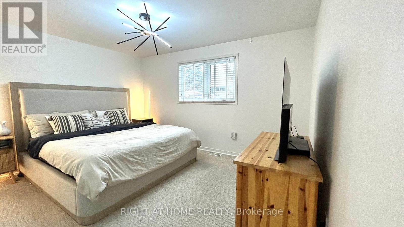 48 Johnson Street, Orillia, Ontario  L3V 7R9 - Photo 13 - S12893312