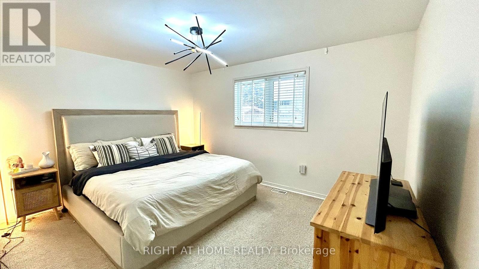 48 Johnson Street, Orillia, Ontario  L3V 7R9 - Photo 14 - S12893312