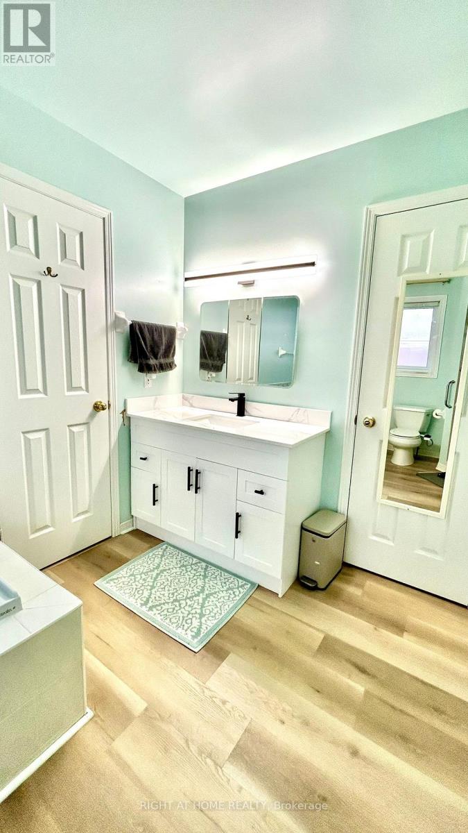 48 Johnson Street, Orillia, Ontario  L3V 7R9 - Photo 18 - S12893312