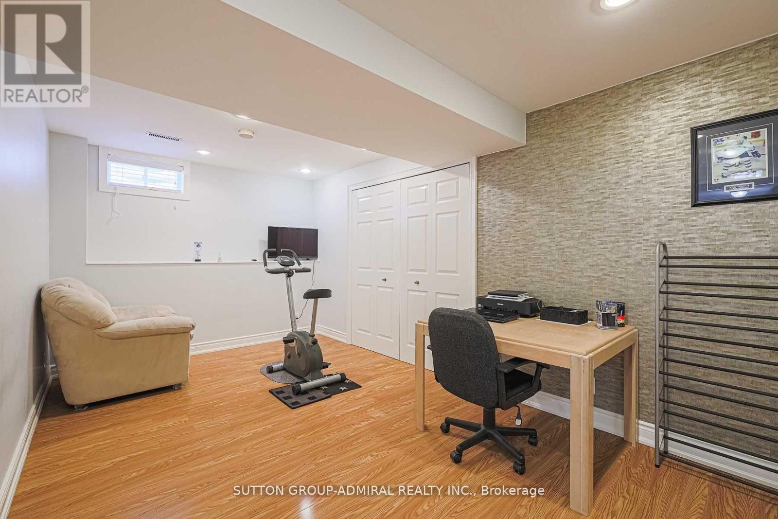 242 Mapleton Avenue, Barrie, Ontario  L4N 5V5 - Photo 24 - S12893326