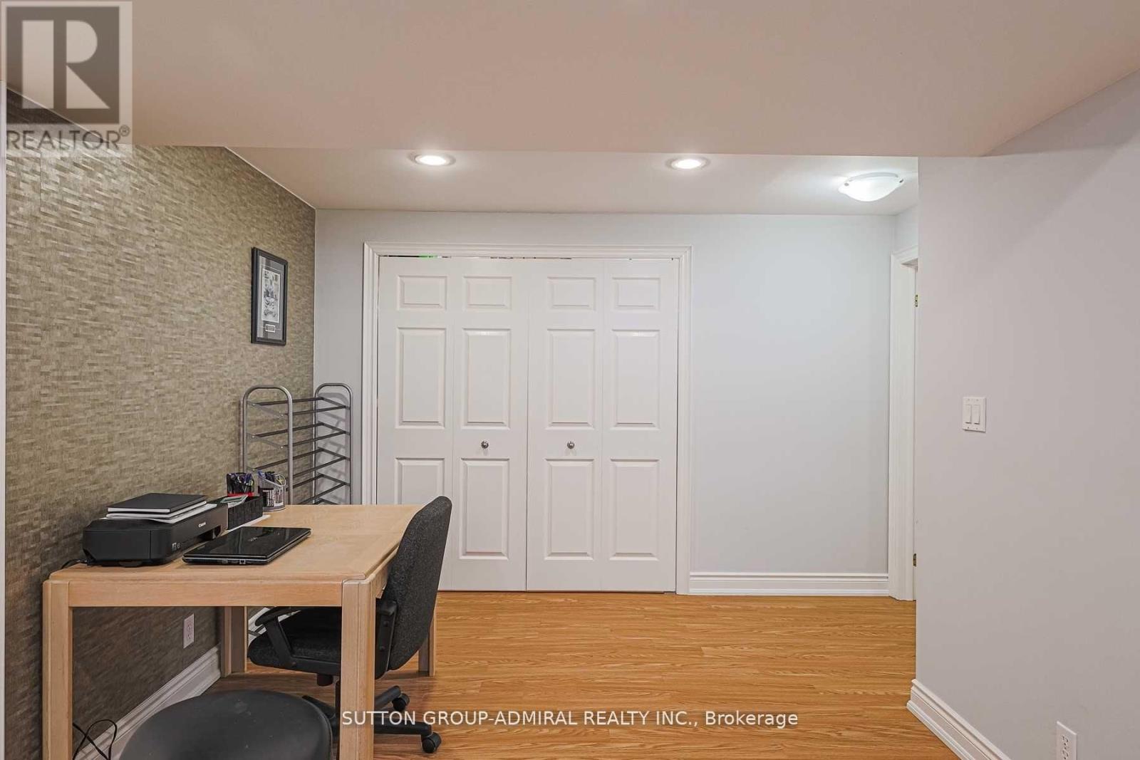 242 Mapleton Avenue, Barrie, Ontario  L4N 5V5 - Photo 31 - S12893326