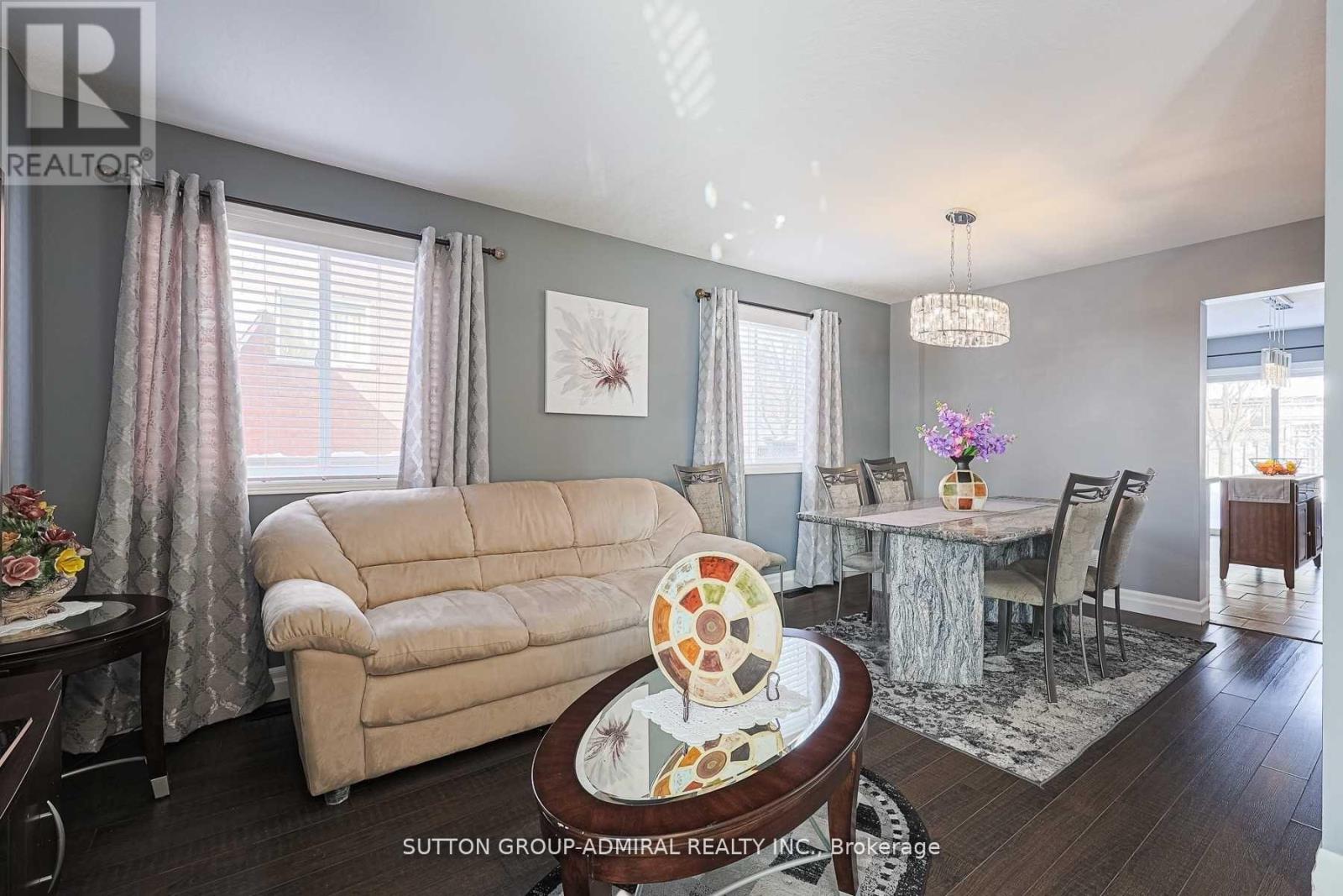 242 Mapleton Avenue, Barrie, Ontario  L4N 5V5 - Photo 4 - S12893326