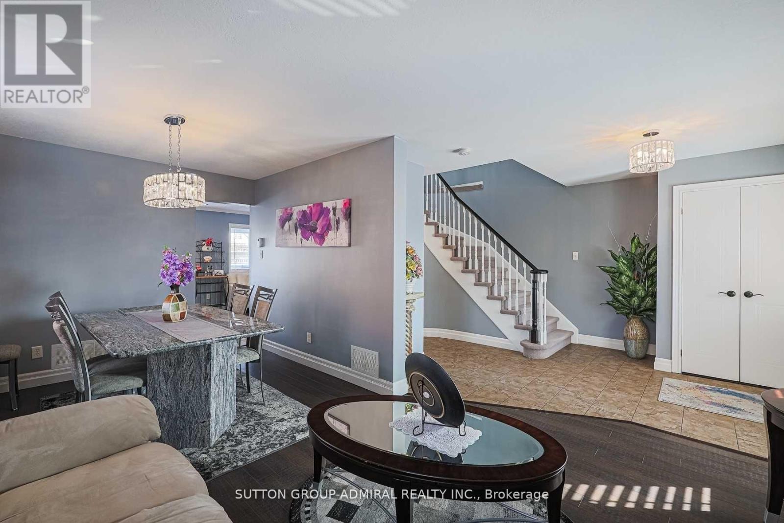 242 Mapleton Avenue, Barrie, Ontario  L4N 5V5 - Photo 7 - S12893326